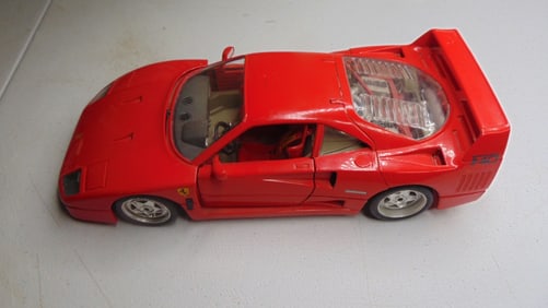 Farrari F40 Diecast Model Car 1:18 Scale