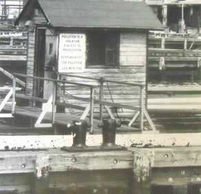 By Oil Refinery in the Kill van Kull