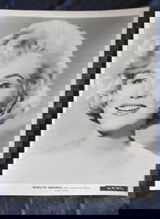Marilyn Monroe 1953 Publicity Photo: Original Marilyn Monroe 1953 Publicity Photo Marilyn Monroe 20th Century Fox Player. Has 19S3 in lower right corner. Verso blank. The is from either Niagara, Gentlemen Prefer Blondes or ? How to Marry