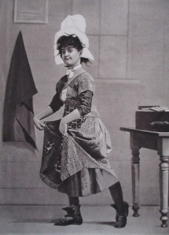 Lotta As The Marchioness (1 of 3)