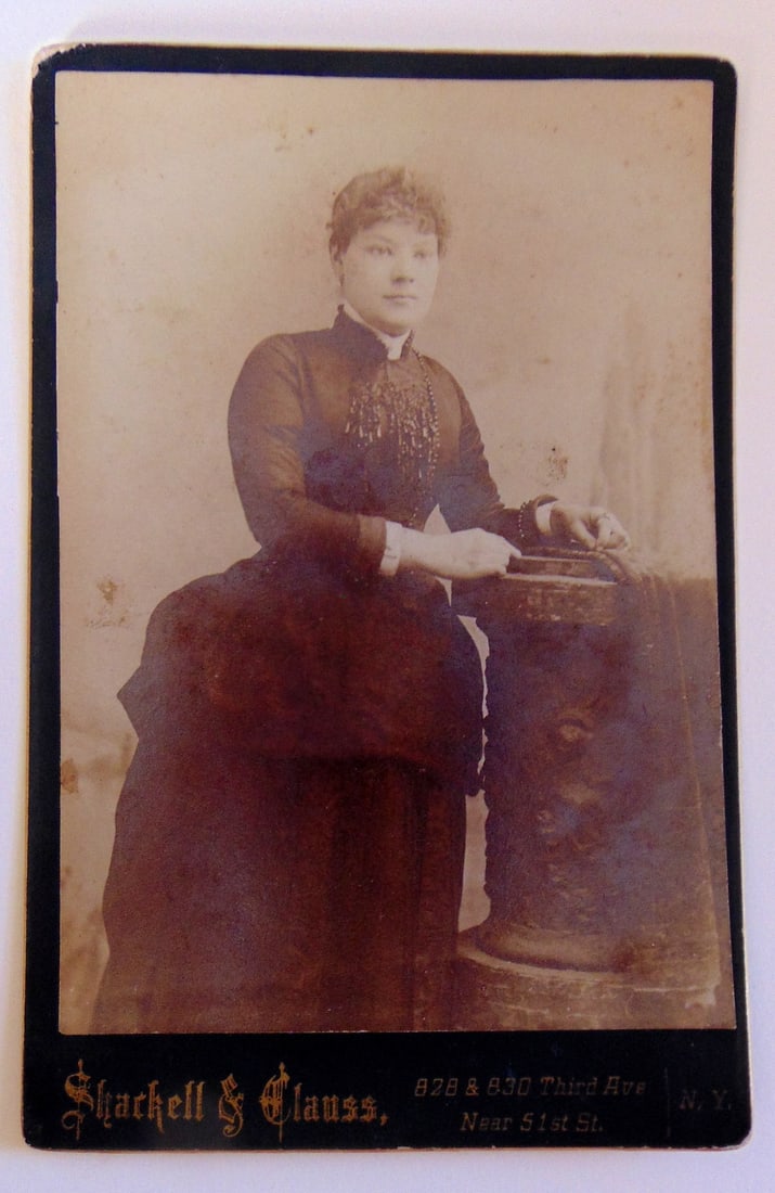 Lady at a Pedestal - Shackell & Claus (1 of 4)