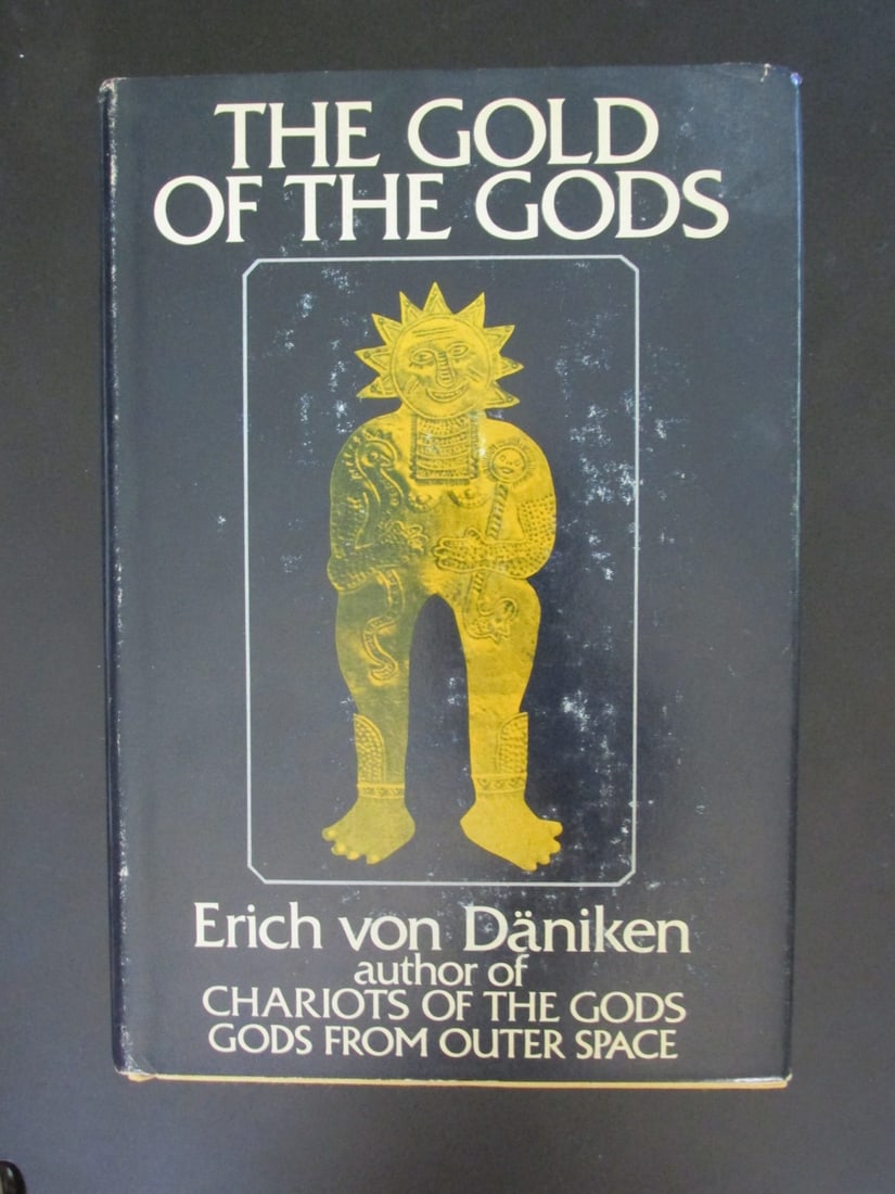 The Gold of the Gods: Bunraku Puppet Theatre of Japan Stated First American Edition - 2nd Impression. Dust Jacket very good. Author: Erich Von Daniken Illustrations: Color B/W Il
