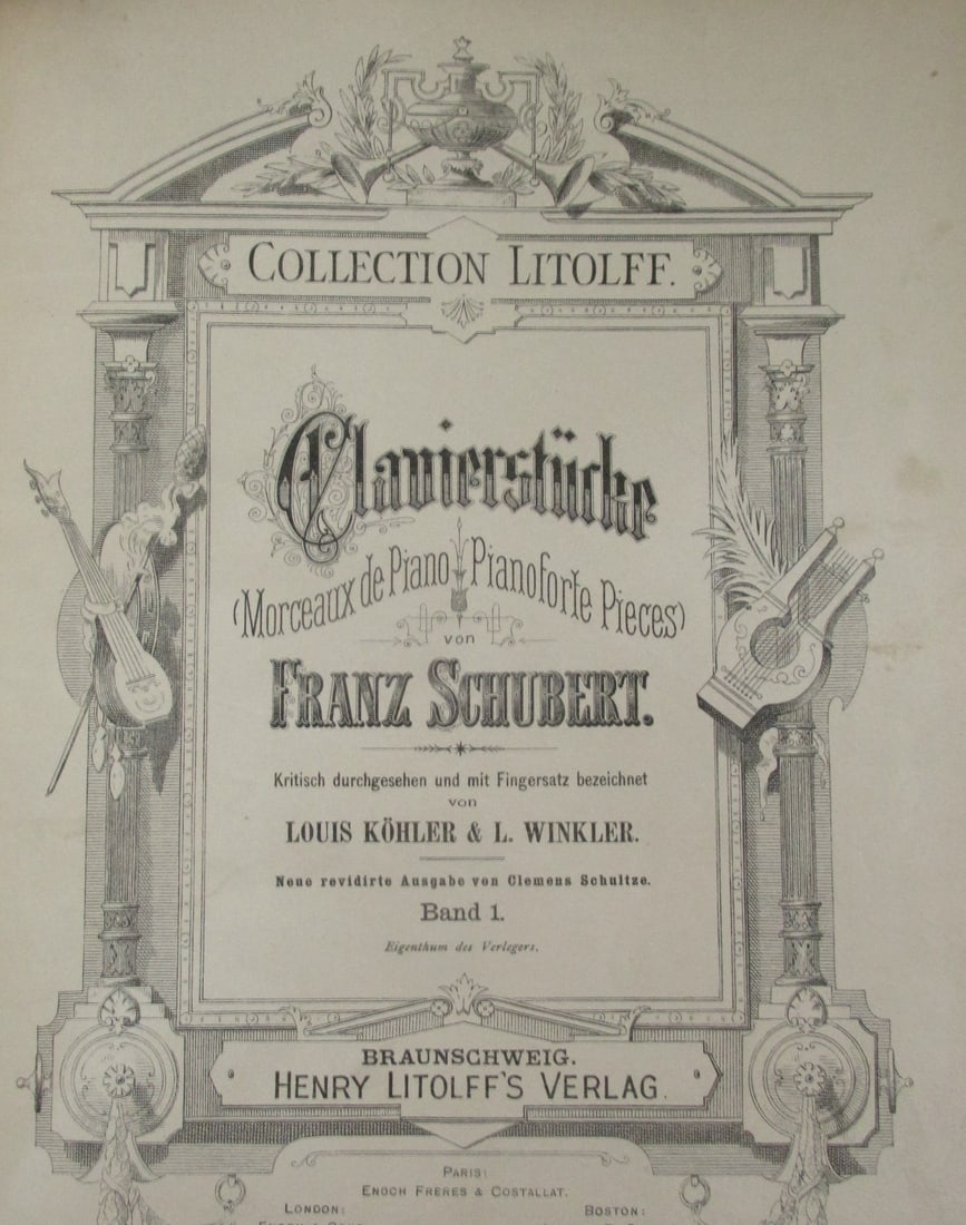 Clauierstuche - Franz Schubert: Clauierstuche - Franz Schubert Collection Litolff. Hardcover. 4to. 66 pages. Composer: Franz Schubert Publisher: Henry Litolff's Verlag Dated: 19th century Condition Report: Good Plus
