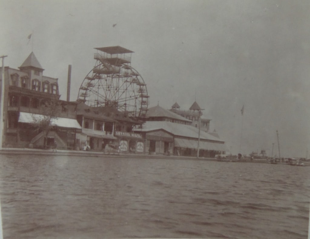Crystal Maze - Asbury Park NJ c 1910 (1 of 4)