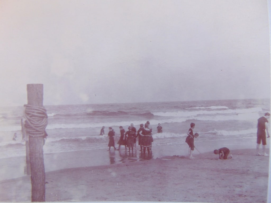 Beech Scene - Asbury Park New Jersey 1910 (1 of 2)
