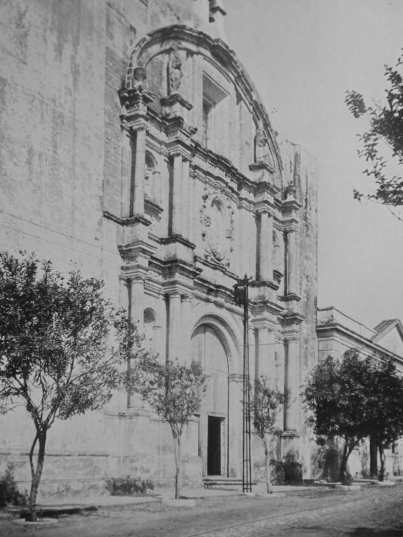 Church of Guadalupe - Cuernavaca - Mexico: Church of Guadalupe - Cuernavaca #13 Print Type: Halftone Date: c1915 Dimensions: 12 x 9" Subject: Mexican Architecture History Condition Report: Good plus