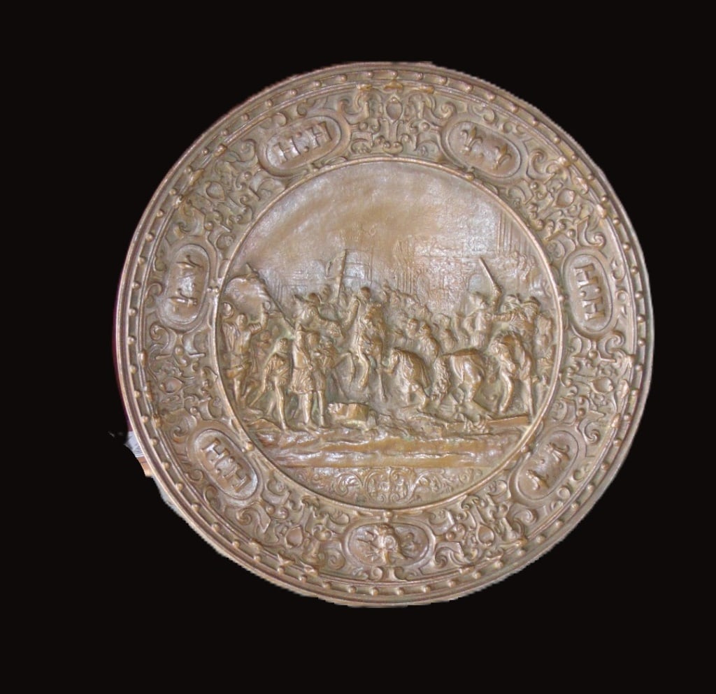 Classical Bronze Charger (1 of 2)