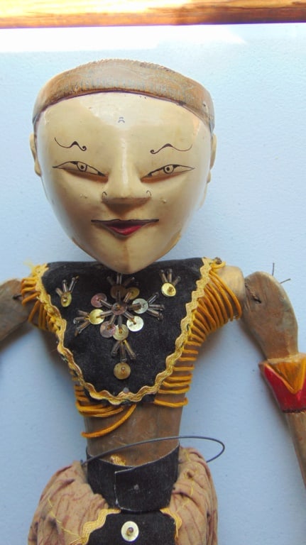 Indonesian Hand Puppet (1 of 6)