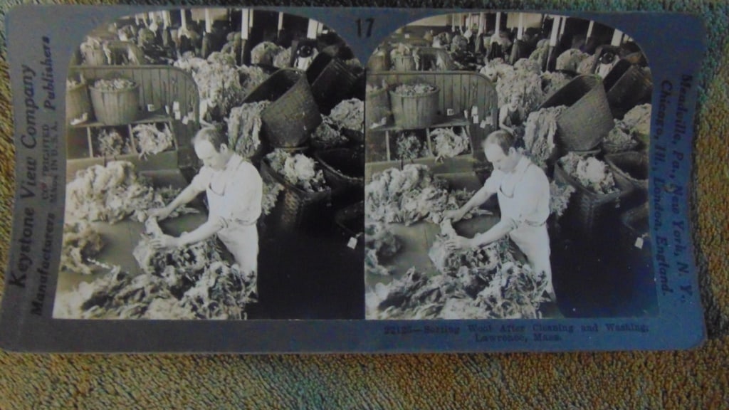Sorting Wool After Cleaning & Washing (1 of 4)