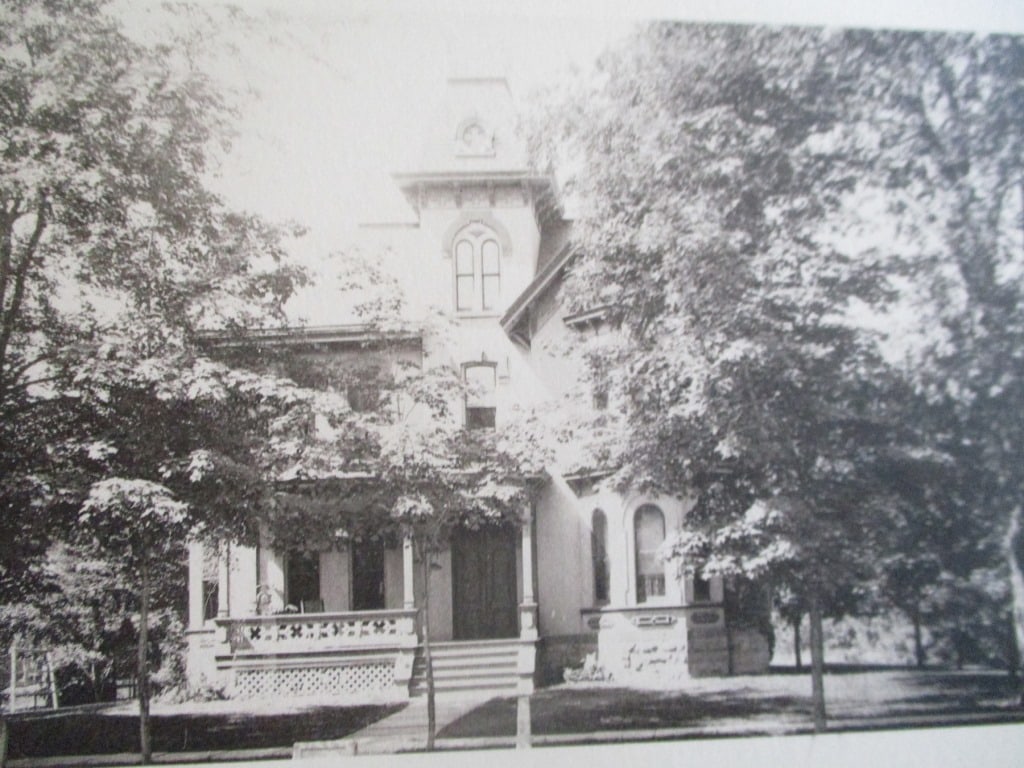 Residence of F. H. Reevs - Goshen NY (1 of 3)