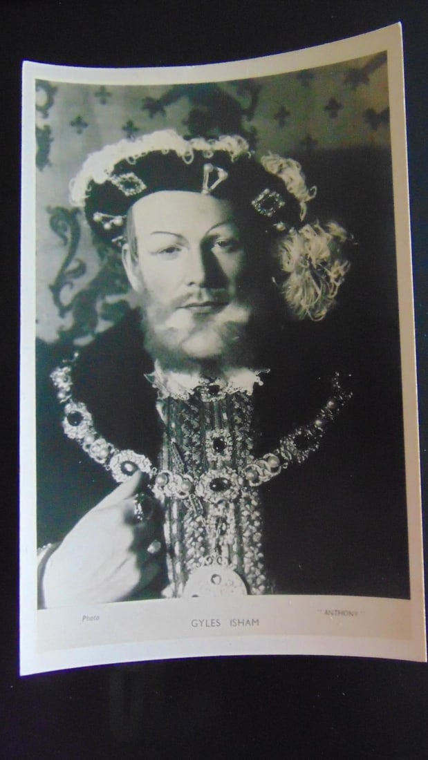 Group of Theatrical Actors including Shakespearean: Group of Theatrical Actors including Shakespearean Lot of 8 Photographer Anthony Dated: 1920 - 1930 Provenance: Hill House Condition Report Very Good Subjec