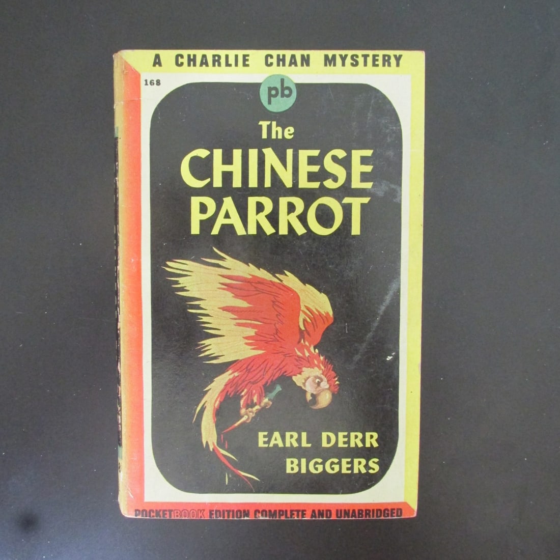 Earl Deer Biggers Plus 4 More Mysteries: The Chinese Parrot - Earl Derr Biggers 1943 Plus The Buffalo Box - Frank Gruber 1946 Three Short Biers - Jimmy Starr 1945 Mystery of the Dead Police - Philip MacDonal