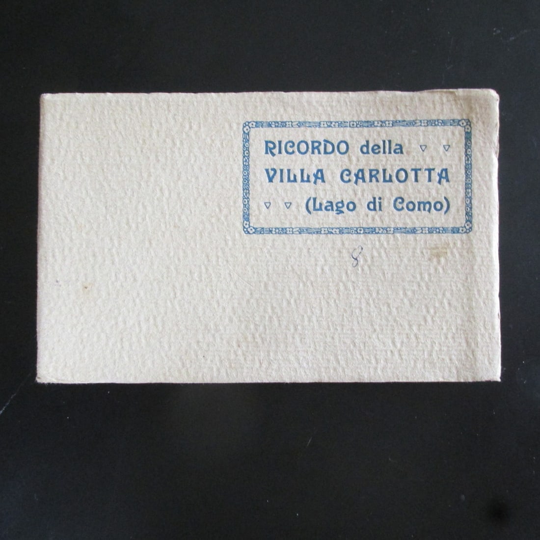 Villa Carlotta- Gertrude Smith Collection: Ricordo Della Villa Carlotta (Lago di Como) From the Gertrude Smith Collection of Postal Views - Rare Dated: Circa 1920's Binding: Stiff Paper Covers S