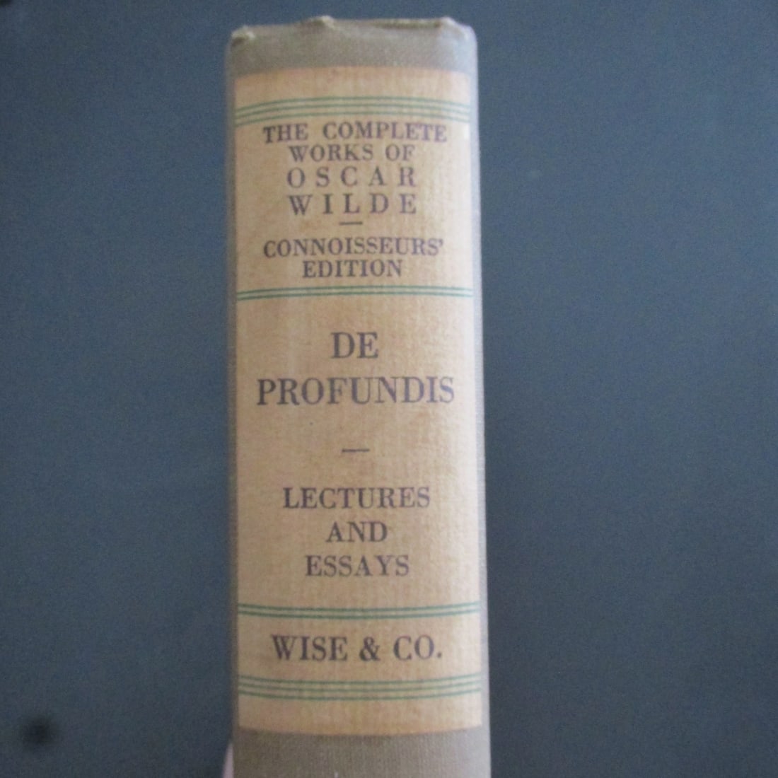 De Profundis - Lectures and Essays (1 of 3)