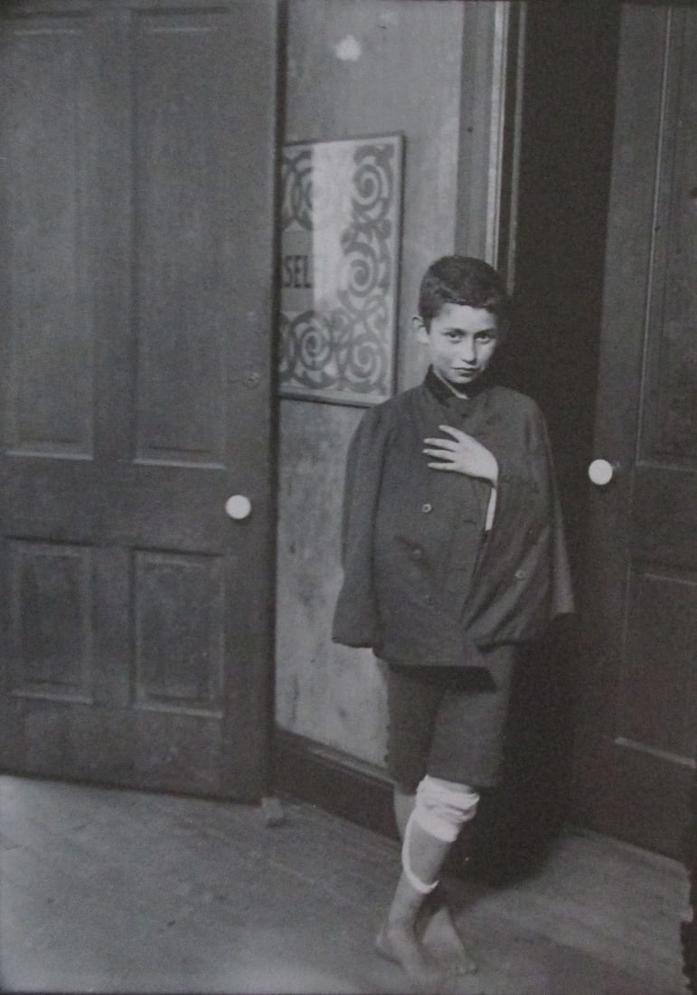 Young Neighbor of Hull House - Lewis W. Hine (1 of 2)
