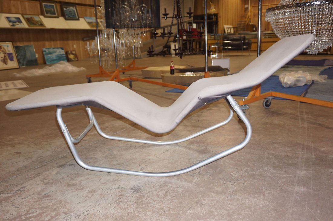 Antique Aluminum Designer Barwa Lounger: Antique Mid Century Modern "Barwa Lounger" MCM Barwa lounger designed by Edgar Bartolucci . Circa 1950s