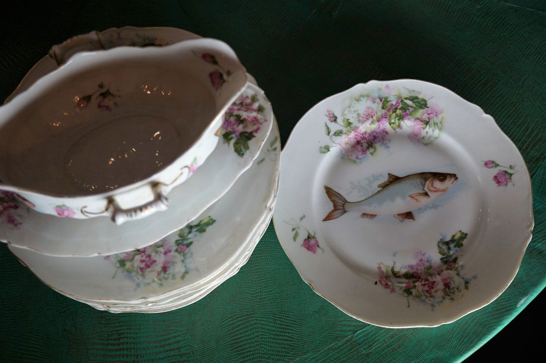 10 Painted Fish Plates (1 of 6)