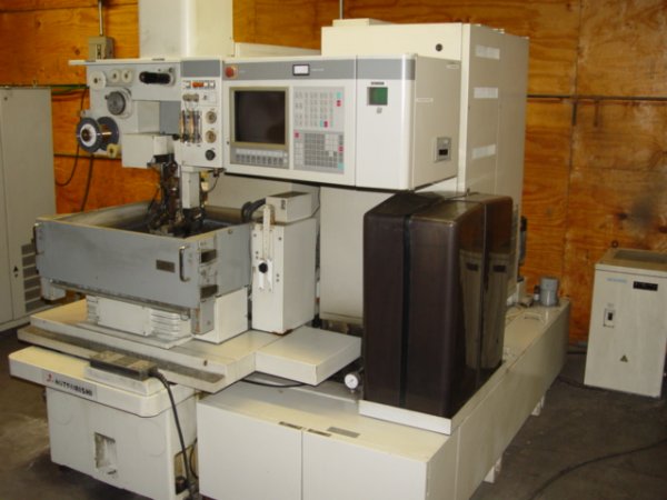 Mitsubishi DWC-90SZ Wire EDM - 2