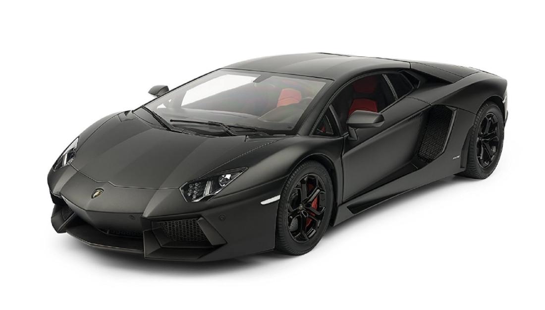 A Pocher 1:8 Scale lamborghini, RRP Â£699 (1 of 6)