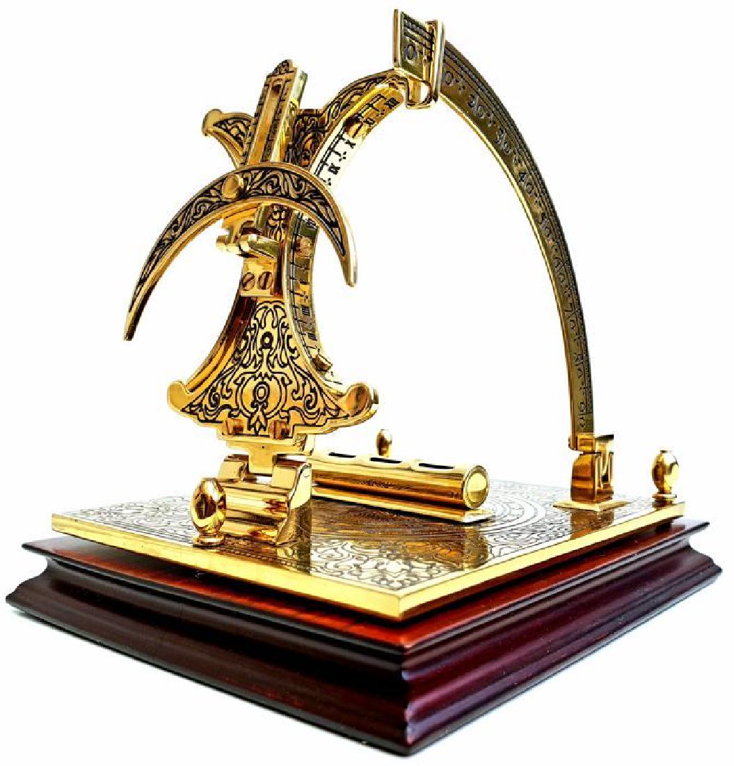 Franklin Mint French Crescent Dial 24 Karat Gold Plated (1 of 6)