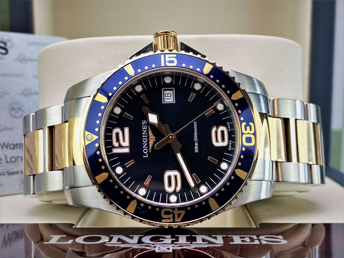 Longines HydroConquest 42mm Gold Plate & Navy Bracelet (1 of 8)