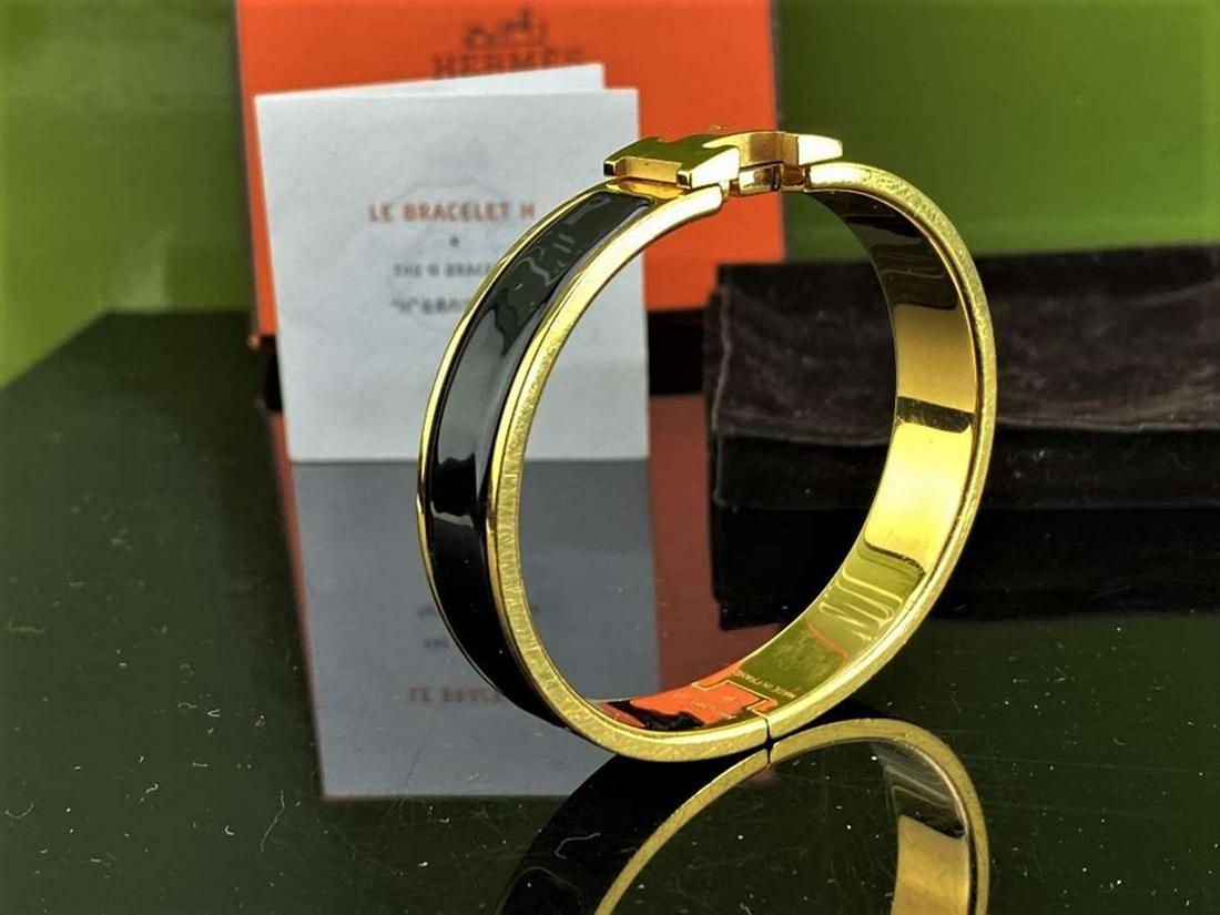 Hermes Click Clack H Bracelet: Hermes Click Clack H Bracelet, as pictured supplied with original pouch, booklet and outer box