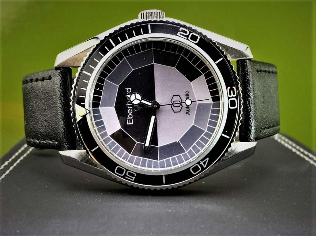 Eberhard & Co Automatic Ref-11500 Watch (1 of 7)