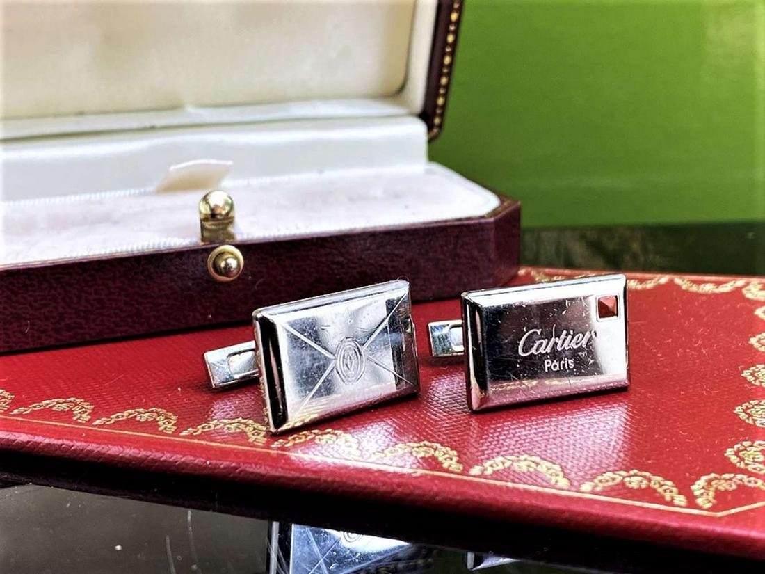 Cartier Vintage Silver Envelope/Letter Cufflinks: Cartier Vintage Silver Envelope/Letter Cufflinks with Carbochon stone & original case and folder.