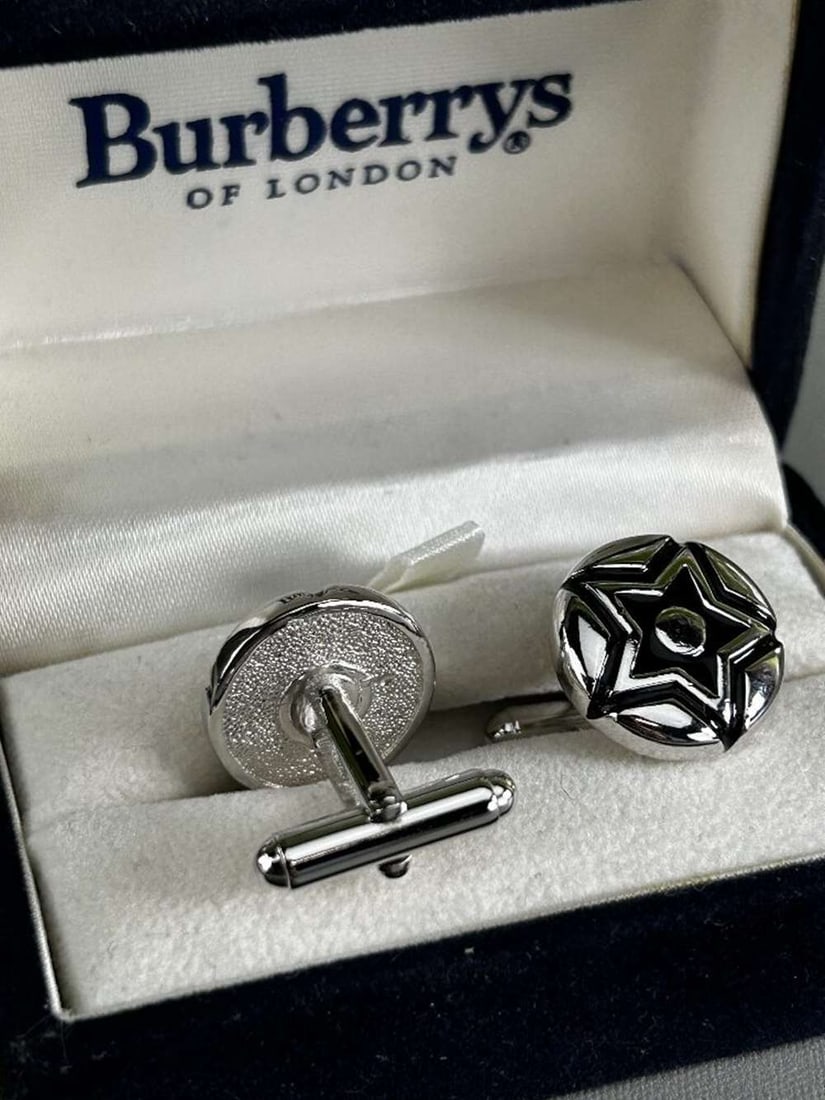 Burberry London Cufflinks (1 of 3)