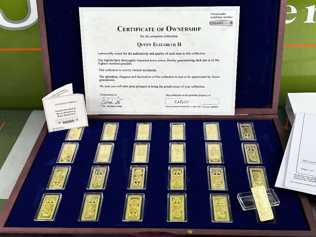 Queen Elizabeth II 2022 Gold Plated Ingot Set of 24 Windsor Mint Gold Plated Collection (1 of 7)