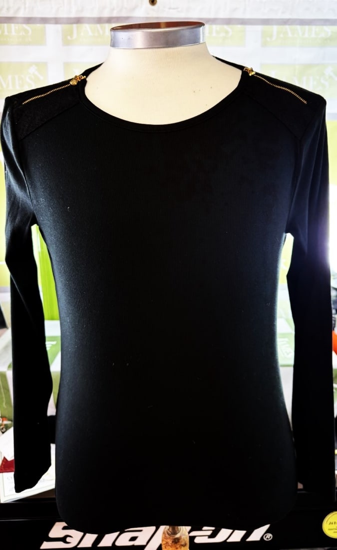 Ralph Lauren Ladies Designer Black Jumper Size Small (1 of 4)