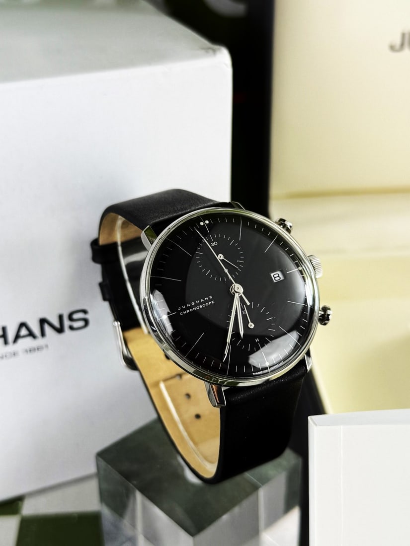 Junghans `Max Bill`Special Edition Chronoscope Gents Watch: Junghans Max Bill Chronoscope Gent's Watch, tested example in working order at time of lotting, benefits from original packaging & papers as pictured.Leather strap.water resistant to 50 metres.