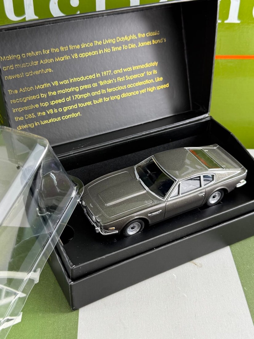 James Bond 007- Aston Martin V8 Vantage Corgi Die Cast Model (1 of 4)