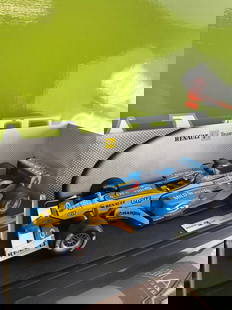 Hot Wheels 1:18 Fernando Alonso Renault R23 Suzuka 2003: Hot Wheels 1:18 Fernando Alonso Renault R23 Suzuka- A rare undisplayed example complete as pictured with original packaging