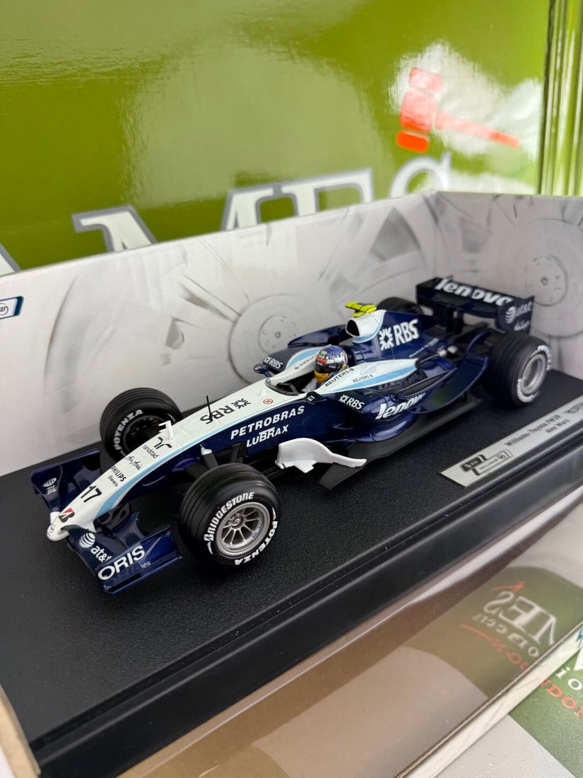 Hot Wheels Racing 1:18 Williams Toyota FW29 Alex Wurz 2007 (1 of 6)