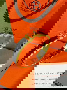 Hermes Paris Classic Clic H Bracelet Enamel Gold Plated: Hermes Paris Classic Clic H Bracelet Enamel Gold Plated, as pictured with original packaging and dimensions