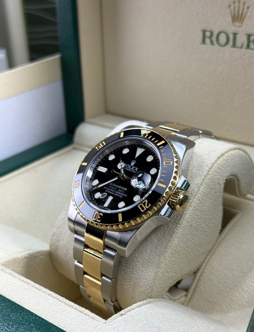 Rolex Submariner Date 116613LN Black Dial -18 Carat Gold-Ceramic 41mm Bezel-2016 Edition (1 of 9)