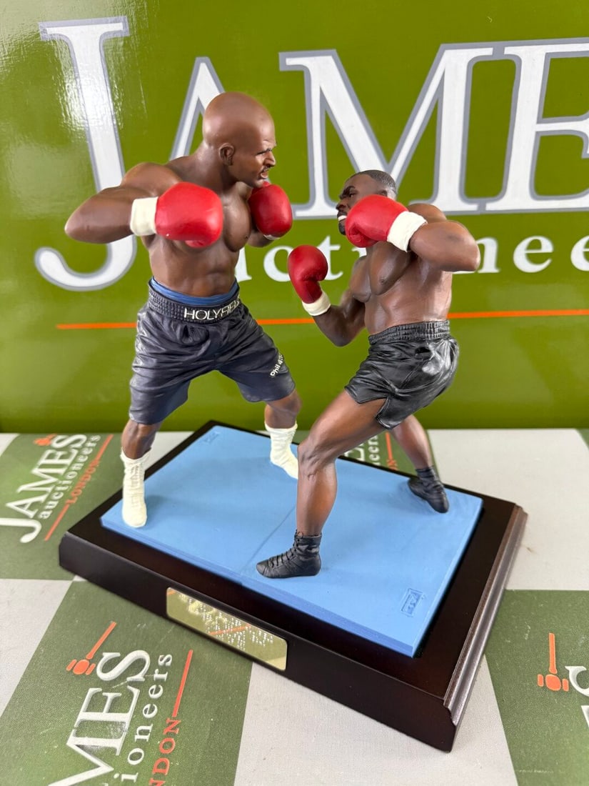 Mike Tyson & Evander Holyfield Heavyweight Boxing Champion The Art Of Sport By Endurance Figurine. S (1 of 4)