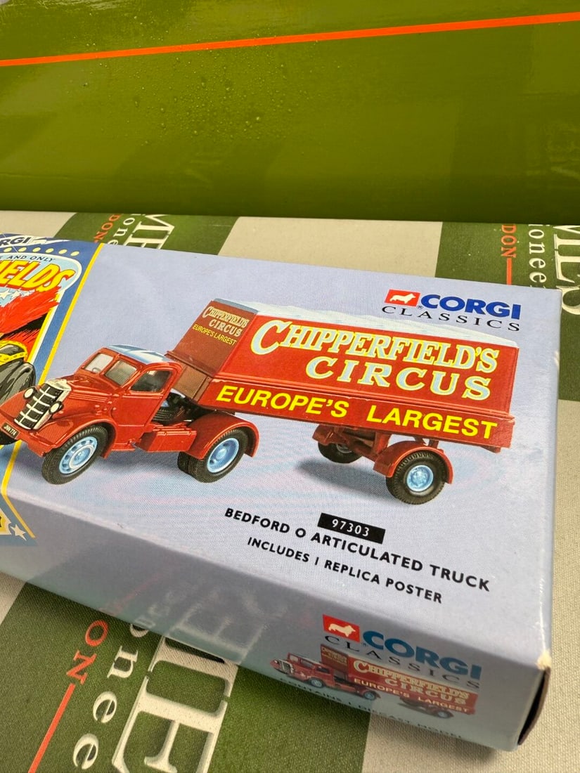 Chipperfields Circus Corgi Classics Collection 97303 Bedford O Articulated Truck - 8