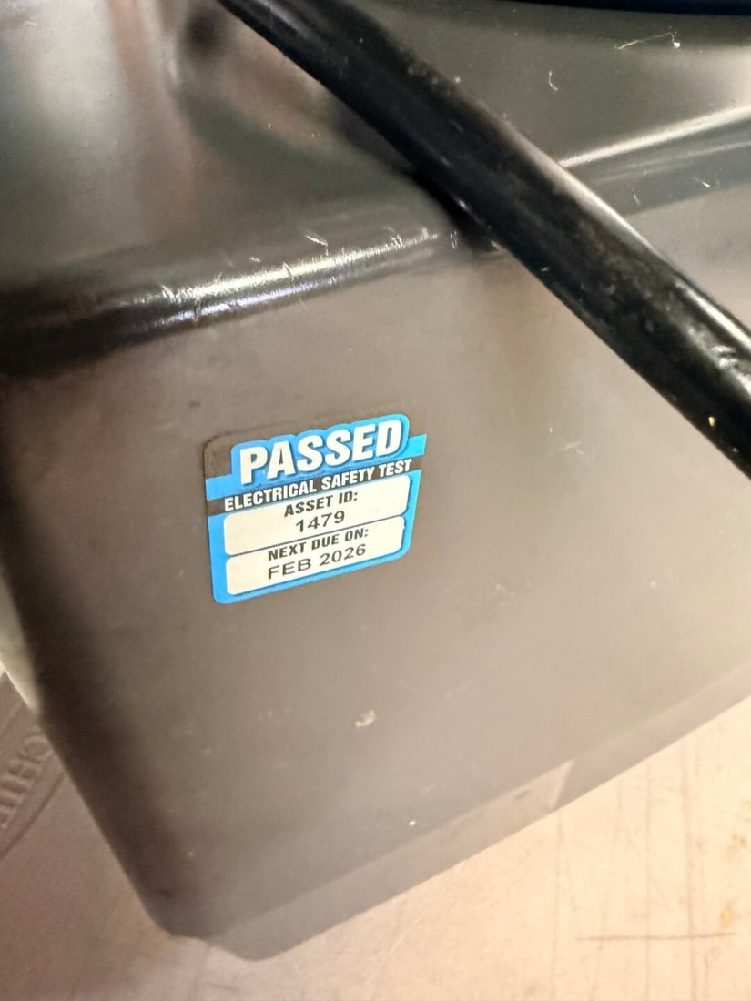 Panasonic Pro11 Model NE-1880 Commercial Microwave Oven RRp £4k - 12