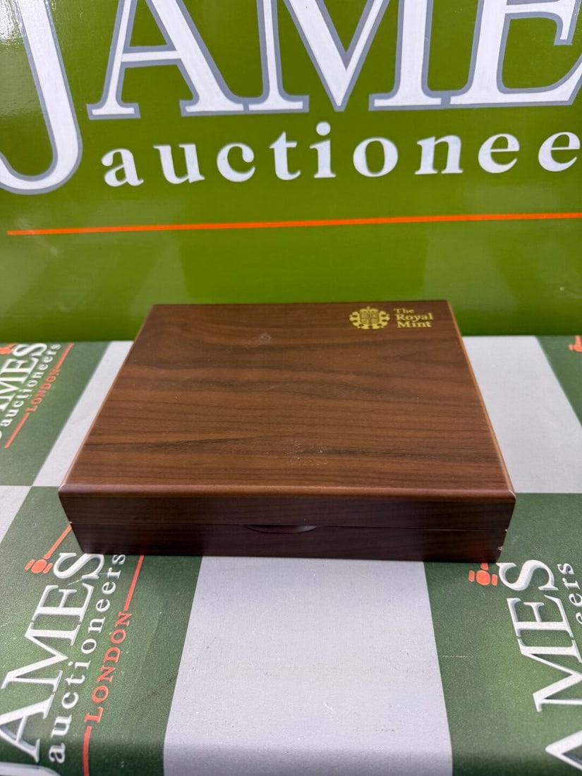 SOLD VIA BUY IT NOW-PLEASE DO NOT BID-Royal Mint 2011 UK Executive Coinage Set In Original Case - 2