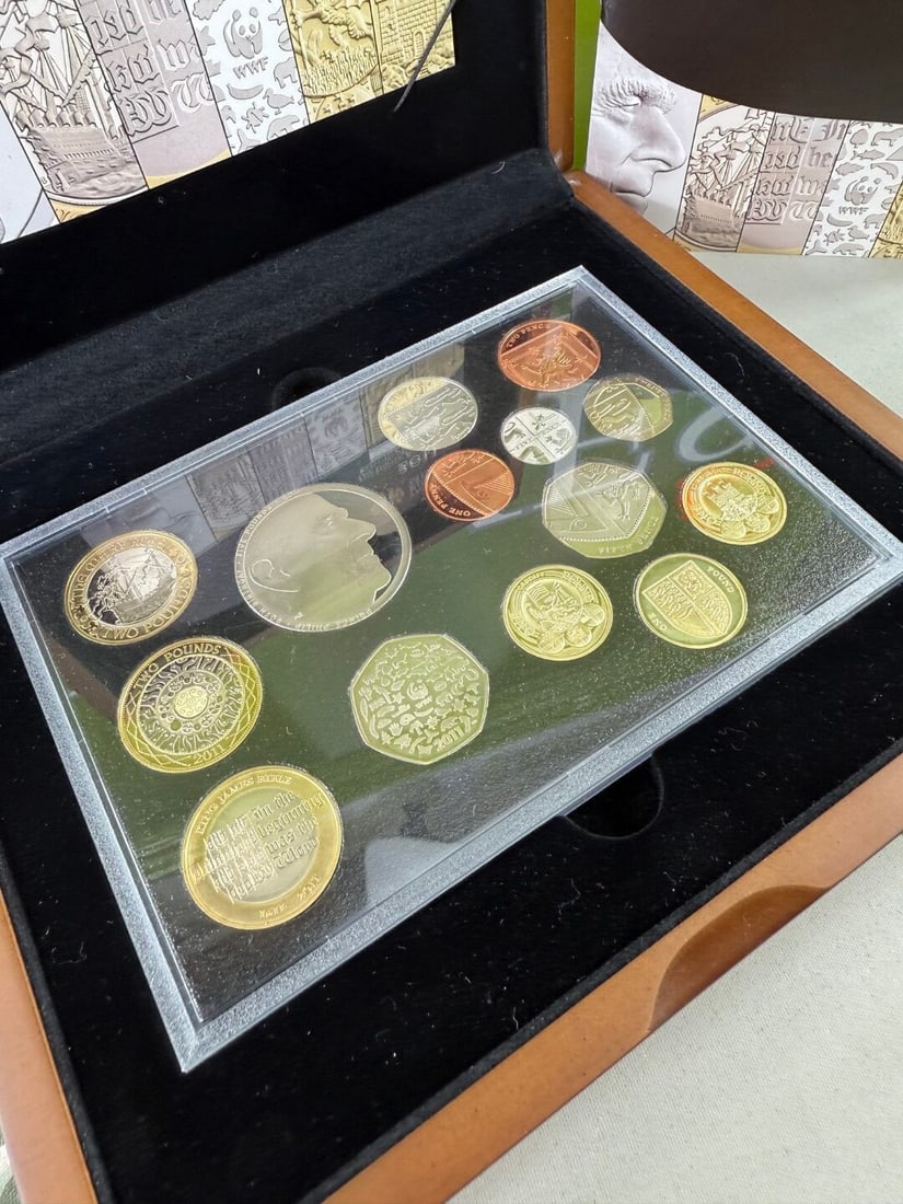 SOLD VIA BUY IT NOW-PLEASE DO NOT BID-Royal Mint 2011 UK Executive Coinage Set In Original Case - 3