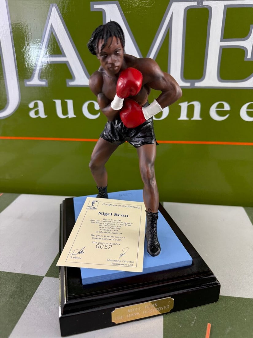 Nigel Benn Middleweight Boxing Champion- The Art Of Sport By Endurance Figurine. Sculpted by Daniel - 4