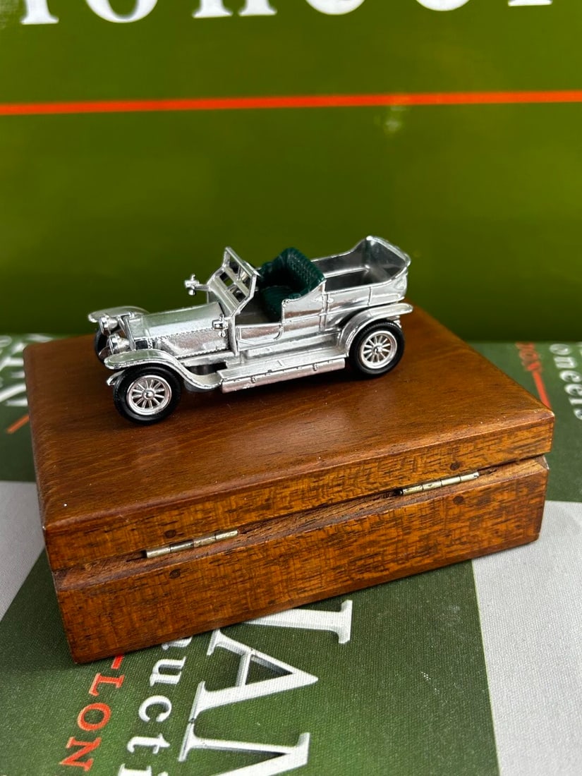 Vintage 1907 Rolls Royce Silver Ghost On A Solid Wood Teak Box. - 2