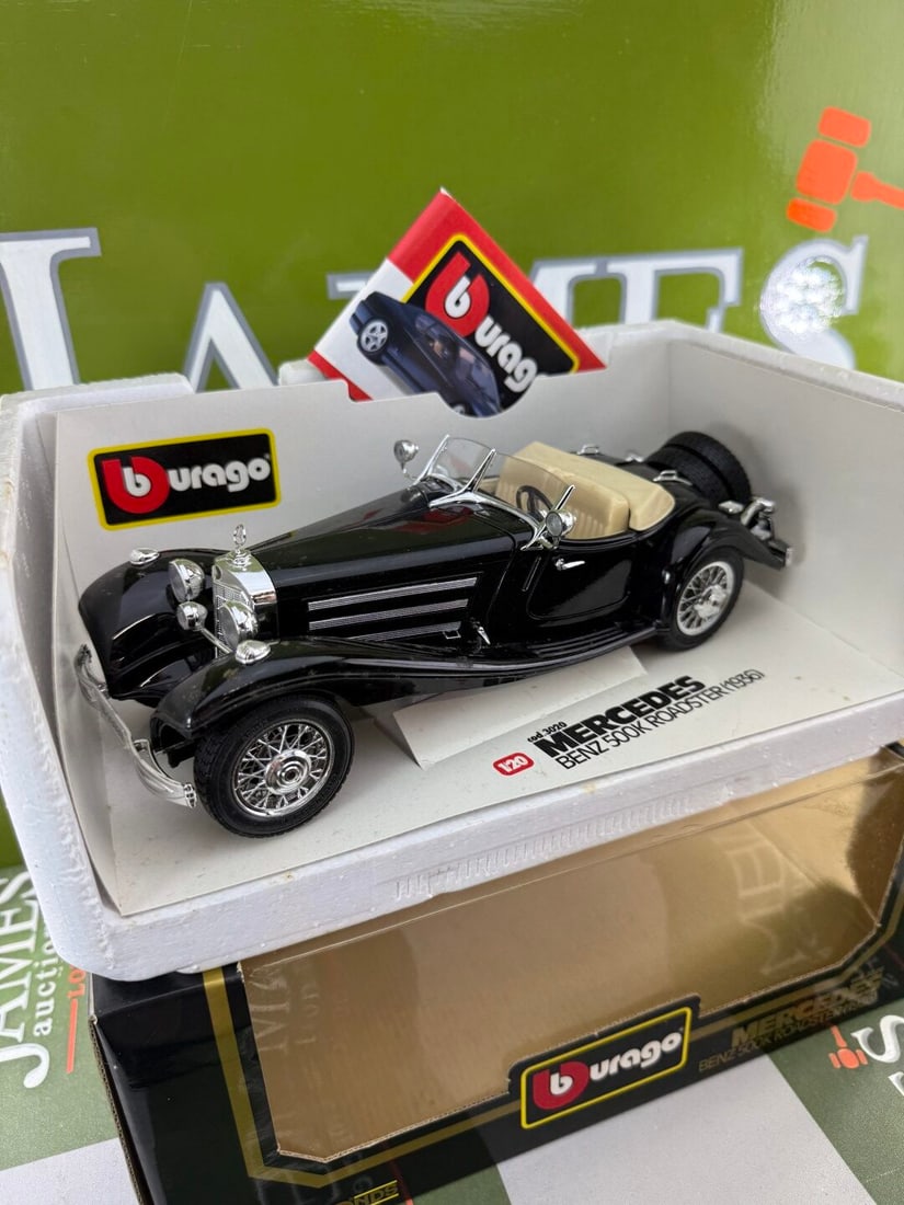 Burago 1:18 Scale Mercedes Benz 500k 1936 Roadster (1 of 4)