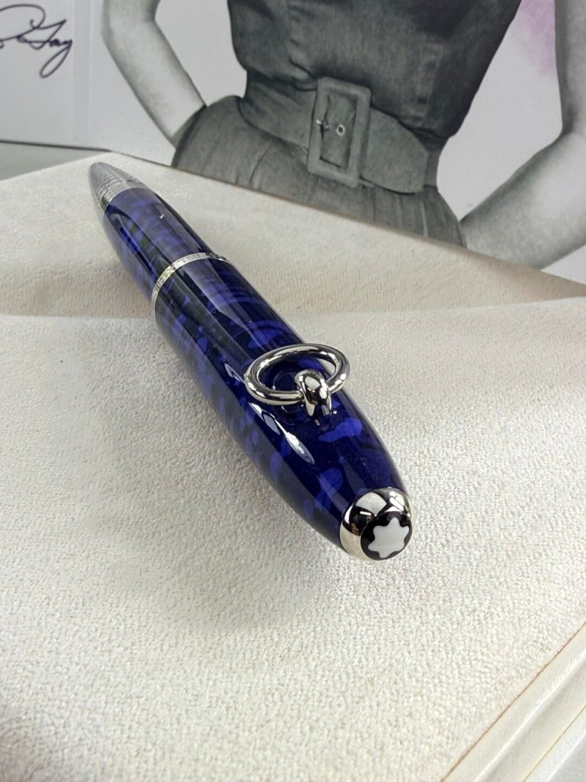 Montblanc Elizabeth Taylor Muses Special Edition Rollerball - 11