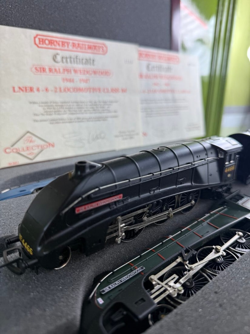 Ltd Edition Hornby OO Gauge R353 Sir Ralph Wedgwood Locomotive Collection. - 7