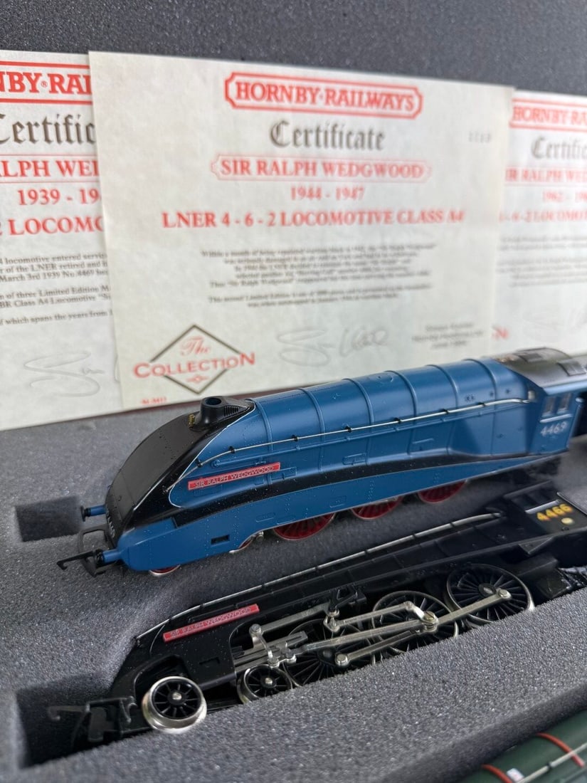 Ltd Edition Hornby OO Gauge R353 Sir Ralph Wedgwood Locomotive Collection. - 9