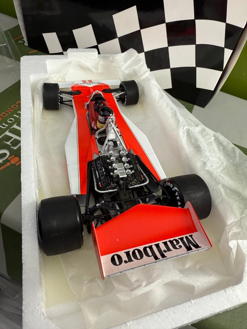 McLaren Ford M23 -J. Hunt 1976 Ltd Edition of 750 Models - 5