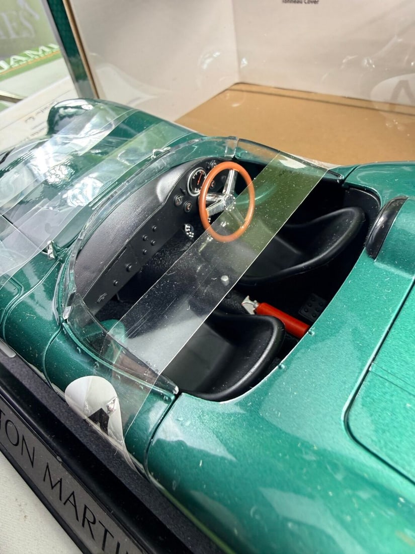 Ltd Edition 1:18 Scale Aston Martin DBR1, by Shelby Collectibles, Signed by Sir Stirling Moss - 12